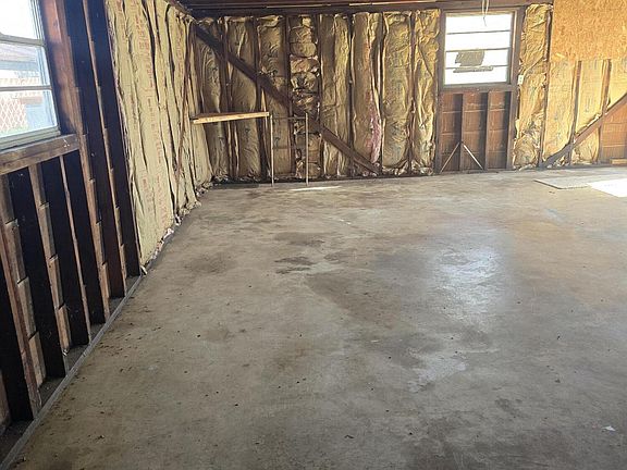 4th image of 1926 Princeton Rd