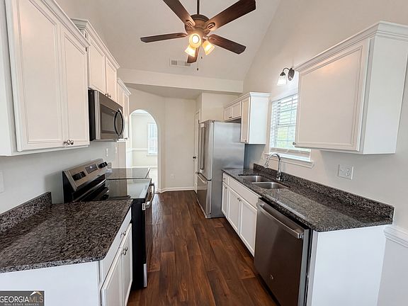 2nd image of 479 Clearwater Way