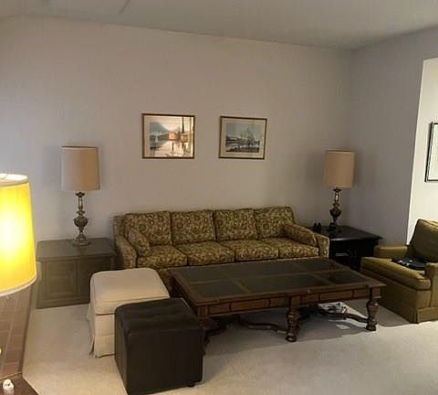 3rd image of 23 Heritage Cir #B