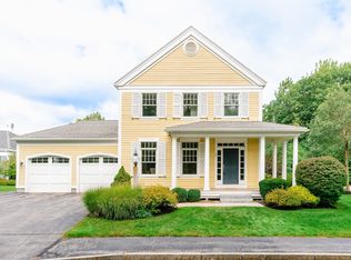 1 Marigold Ln, Falmouth, ME 04105