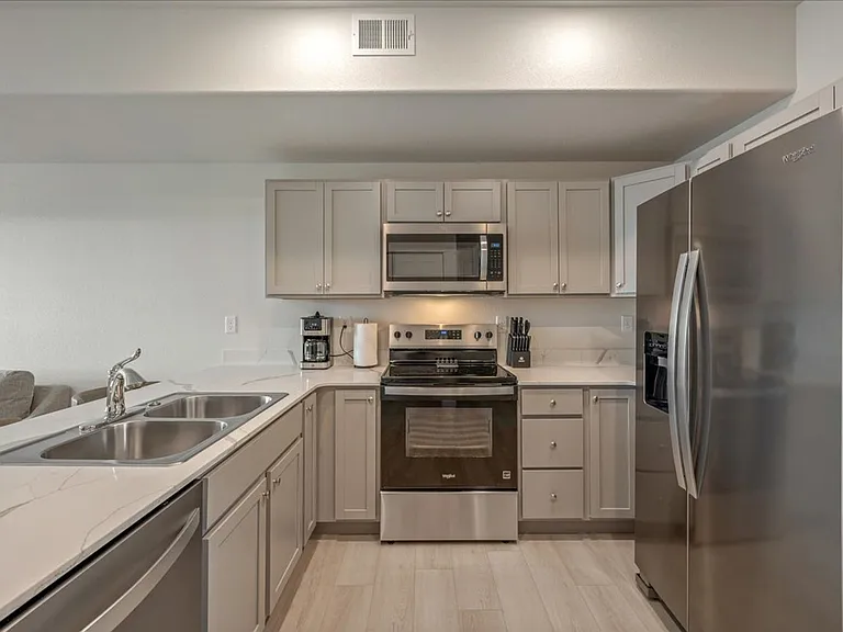1724 Richard Martin Dr — Photo 8