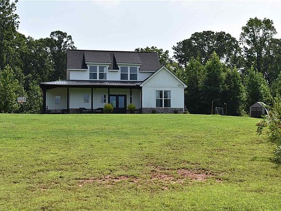 3rd image of 533 Lively Rd