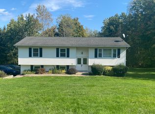 238 Ridge Rd, Marlboro, NY 12542