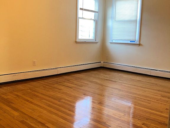 2nd image of 590 Targee St Floor 1
