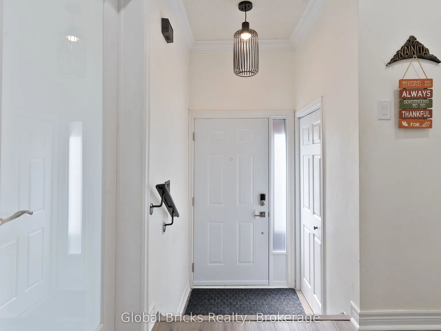 4 bed, $3,000 — Photo 3