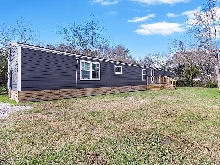 6506 N Martin Luther King Ave — Photo 1