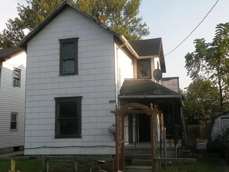 177 Patten St photo 1