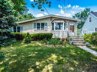 44 Pomona Blvd, Keyport, NJ 07735