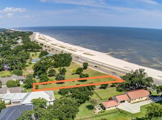 826 E Beach Blvd, Gulfport, MS 39501