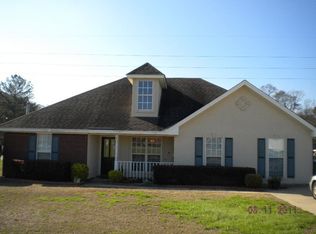 9 Cattail Curv, Millbrook, AL 36054