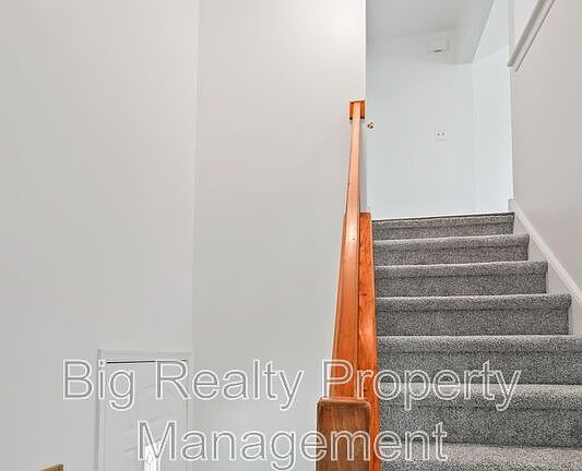 4th image of 1116 Foxmeadow Dr