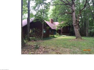 8410 Fisher Rd, Ravenna, OH 44266