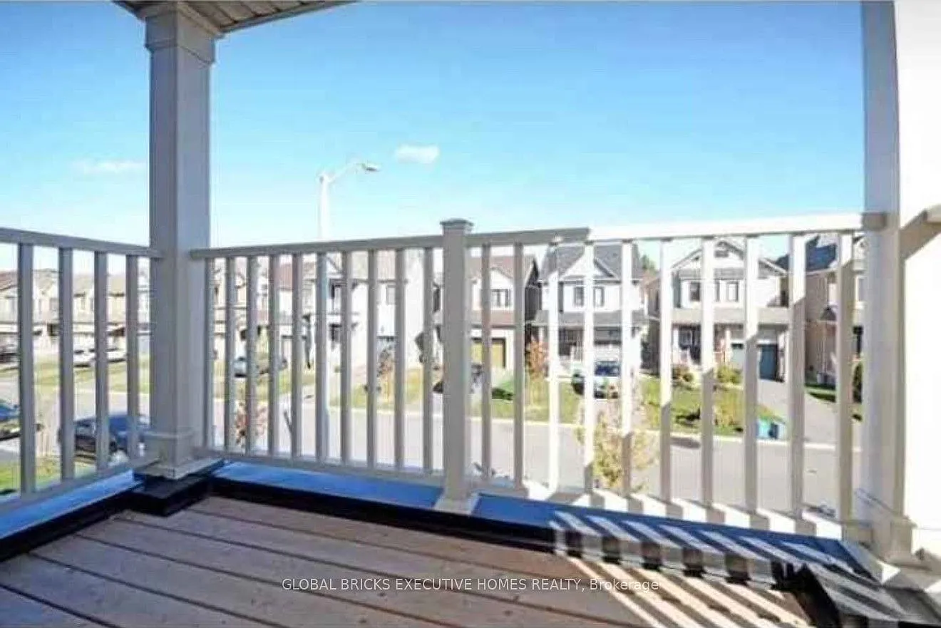 4 bed, $2,550 — Photo 4