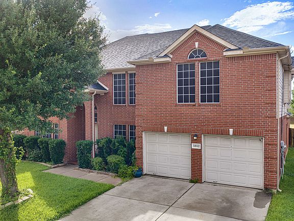 3rd image of 5912 Saddleridge Ct