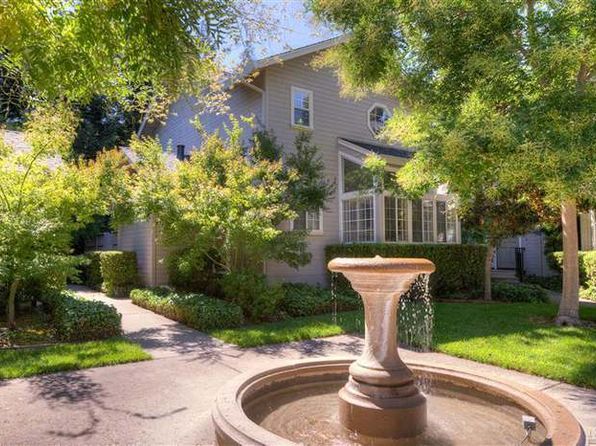 49 Valley Club Cir