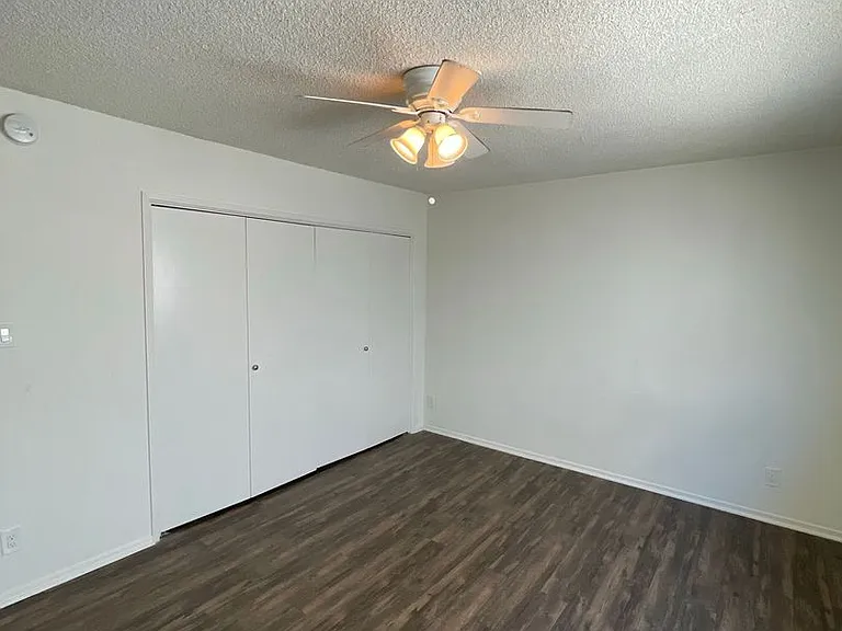 825 S Bedford St — Photo 12