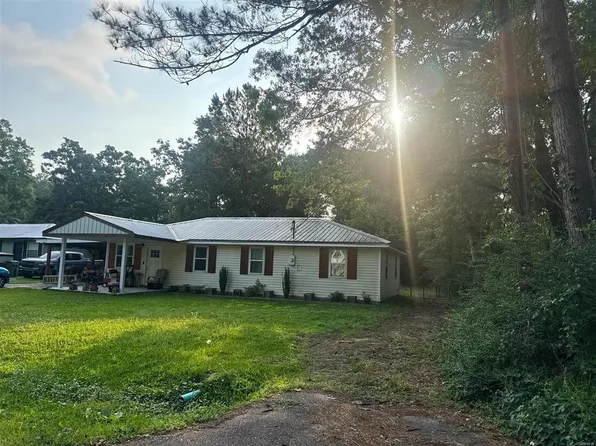 30 Kathman Dr, Madisonville, LA 70447