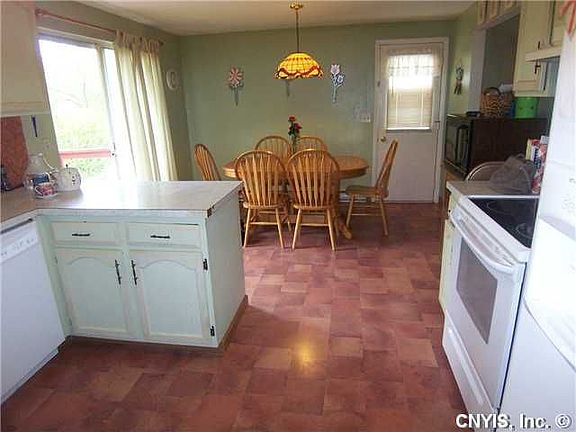 5th image of 649 Sunflower Dr