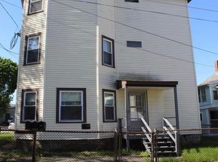 7 Wellington St APT 3, Webster, MA 01570