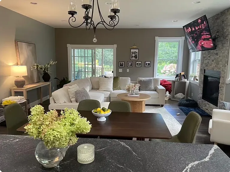 19 Arnold Rd #A — Photo 4