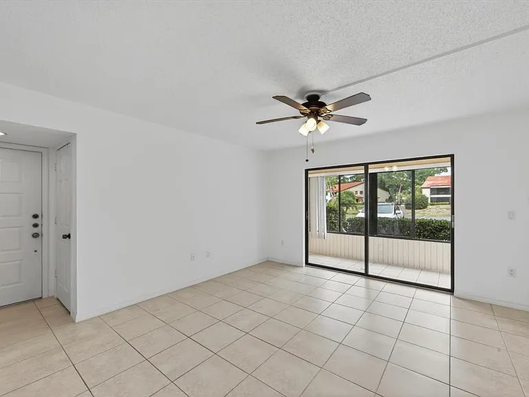 5735 Gardens Dr #5735 — Photo 17