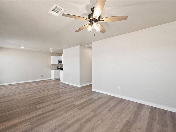 5th image of 13211 Avenue S