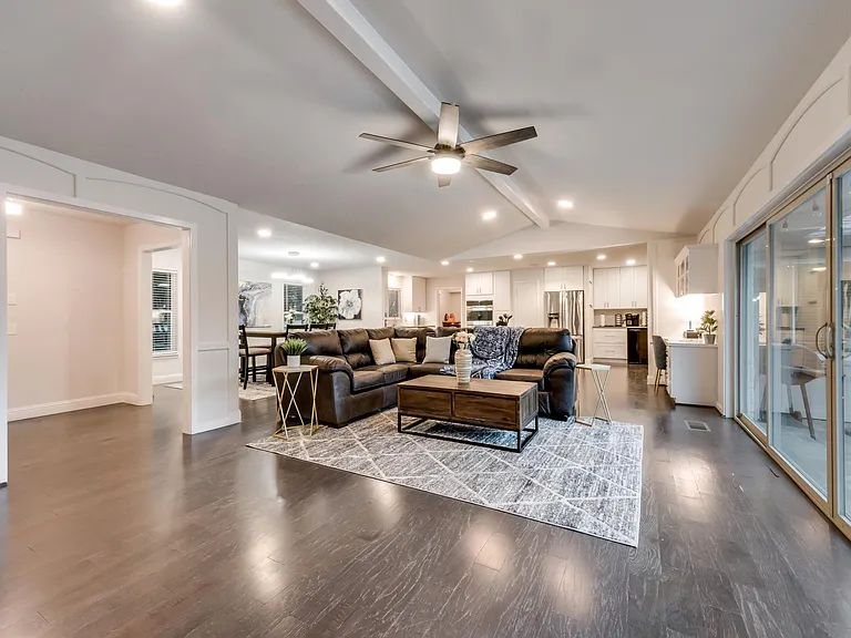 6217 Alpha Rd — Photo 15