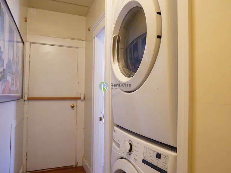 128 Fuller St #5 — Photo 16