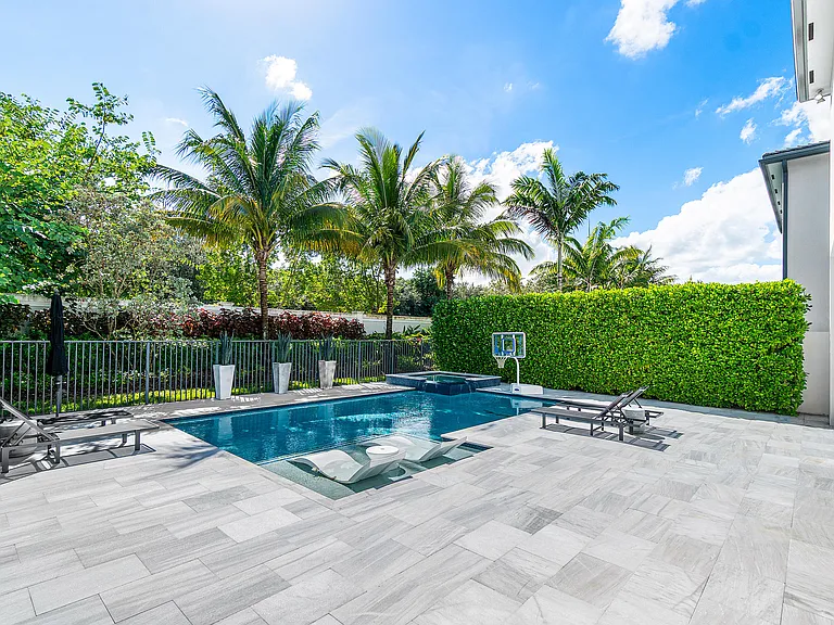9006 Dulcetto Ct — Photo 51