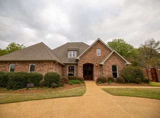117 Oakmont Rd, Starkville, MS 39759
