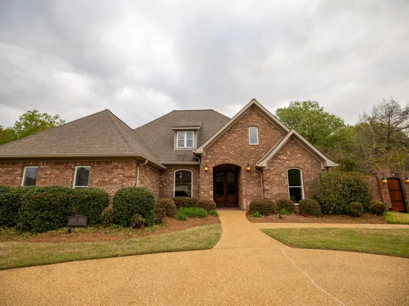 117 Oakmont Rd, Starkville, MS 39759