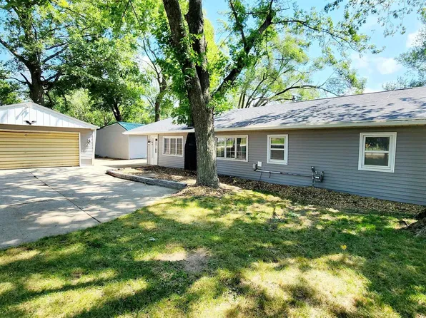 1151 Noble Ave, Atalissa, IA 52720