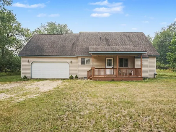 8885 Edgewater Dr, Stanwood, MI 49346