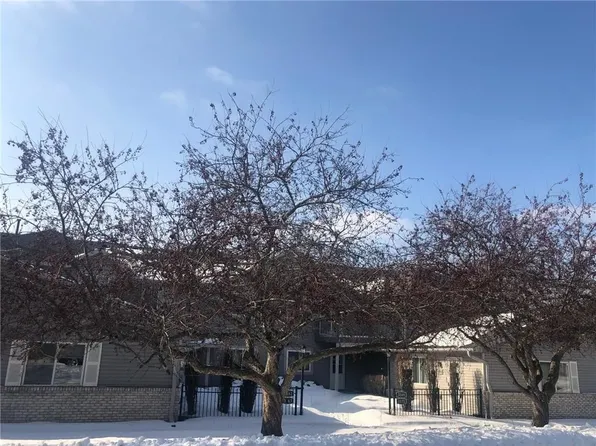 3173 Manitou Dr, Saint Paul, MN 55110