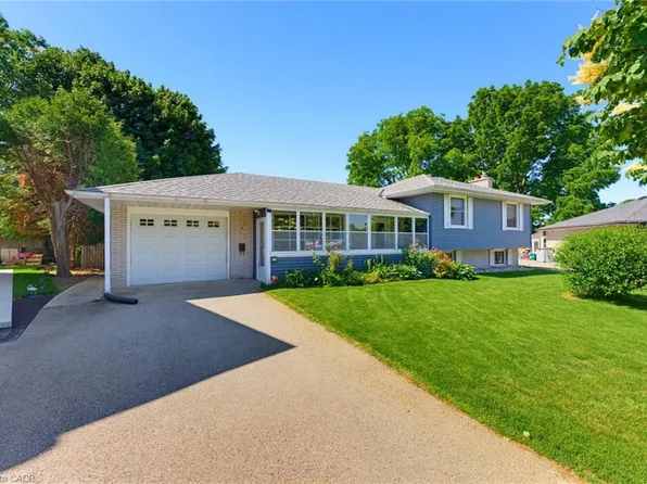 6 Treelawn Ter, Brantford, ON N3R 3P6