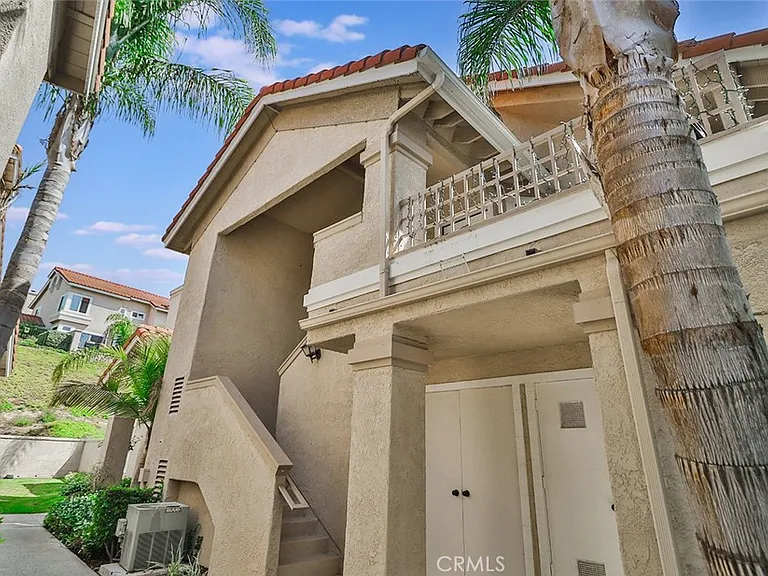 625 Hazelwood Way #A — Photo 1