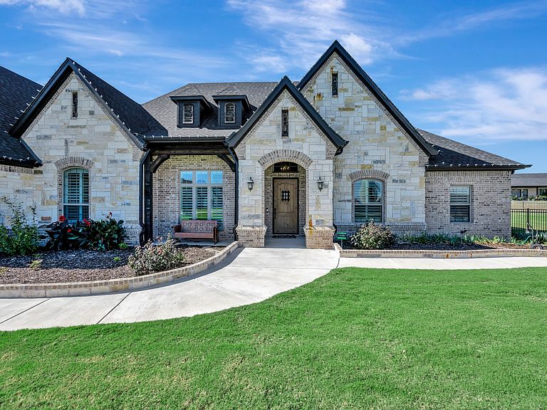 Listing photo 5
