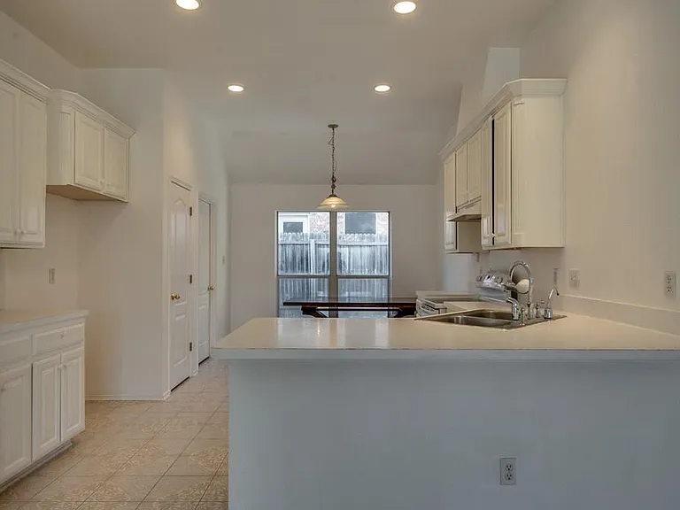 8841 San Joaquin Trl — Photo 9
