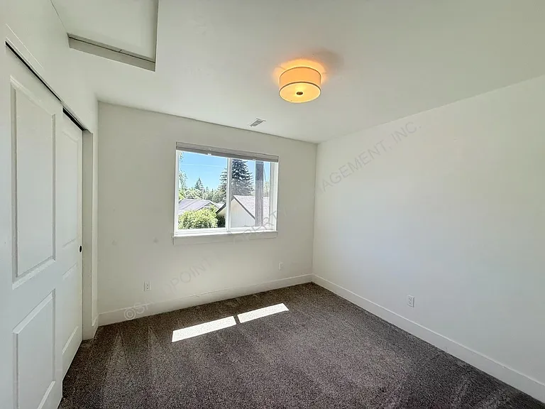 655 Oak Ave — Photo 30