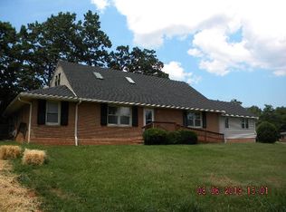 757 Hemlock Rd NW, Roanoke, VA 24017