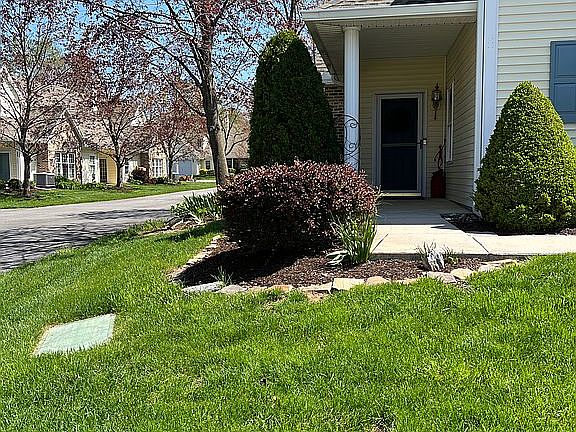 3rd image of 557 Brighton Pl
