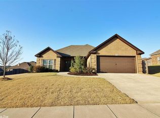 2225 Irondale Dr, Benton, AR 72019