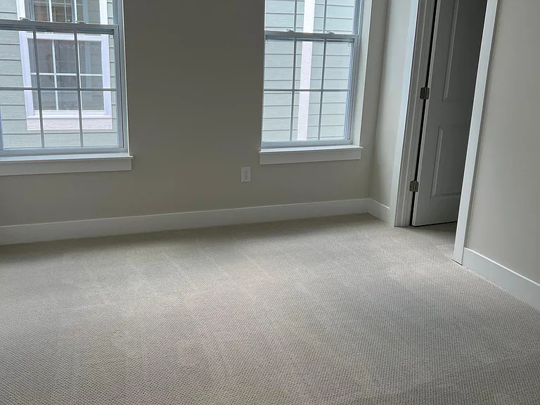 1050 Valentine Ln — Photo 16