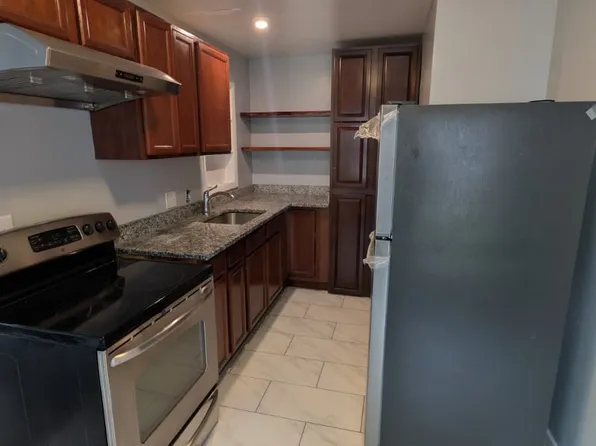 906 Marion St, Hagerstown, MD 21740