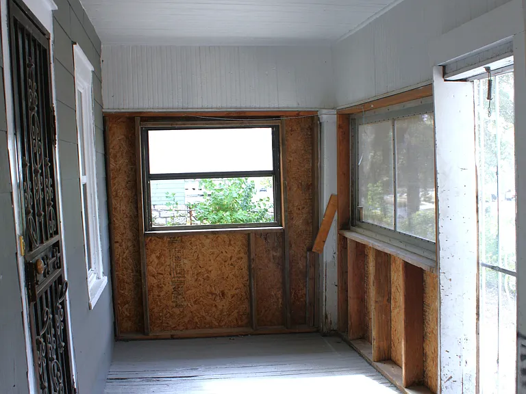 4327 Flora Ave — Photo 7