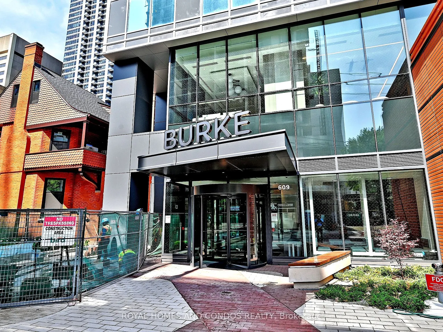 2 bed, $2,700 — Photo 2
