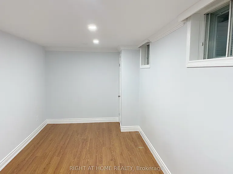 3631 Molly Ave — Photo 7