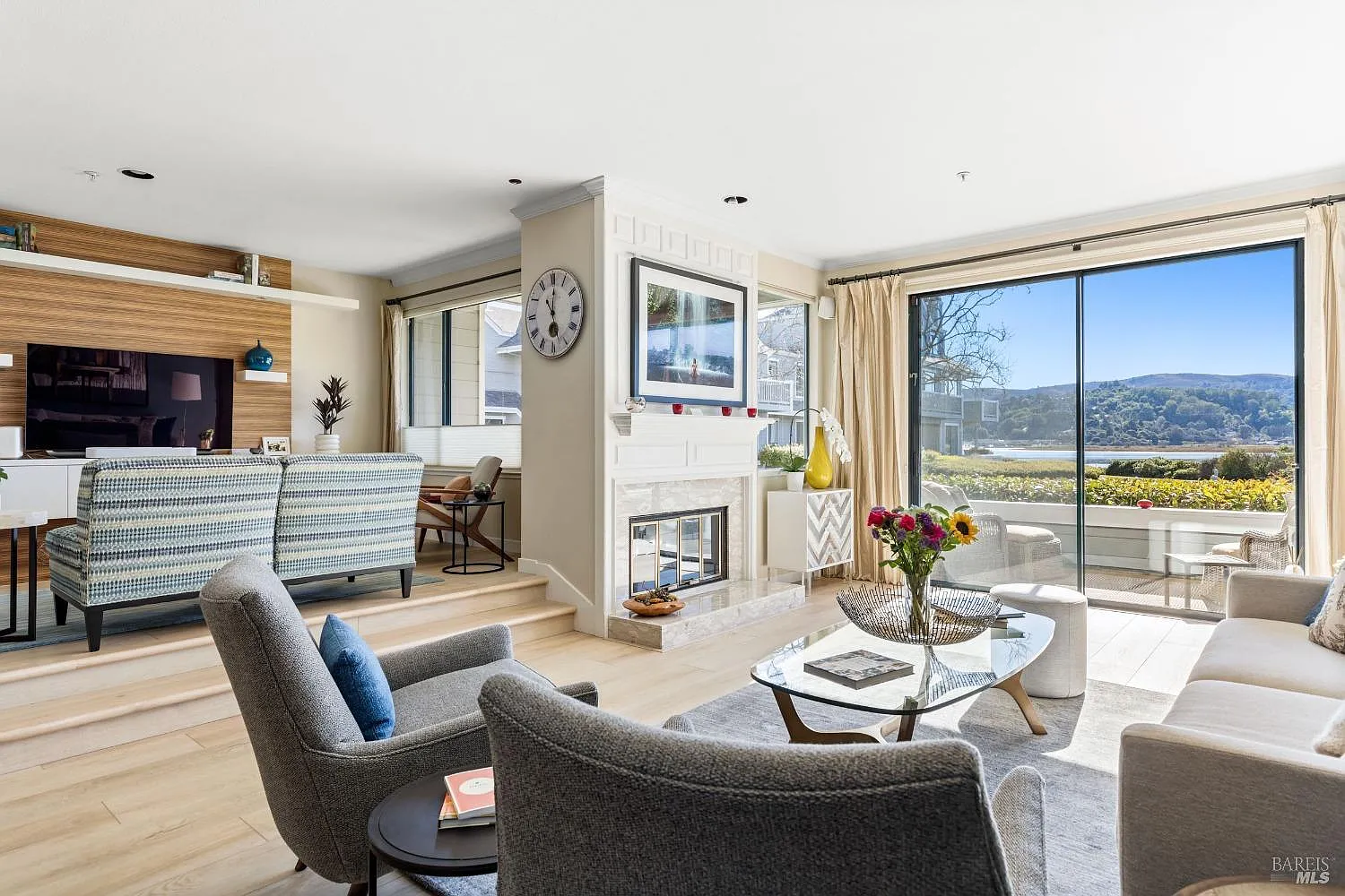 6017 Shelter Bay Avenue photo 1