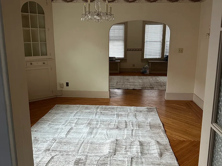 41 E Sunbury St — Photo 4