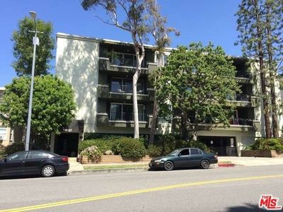 11687 Montana Ave APT 104, Los Angeles, CA, 90049